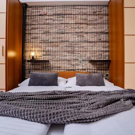 In With Balcony, Air Condition, Wifi Apartmán Lopar